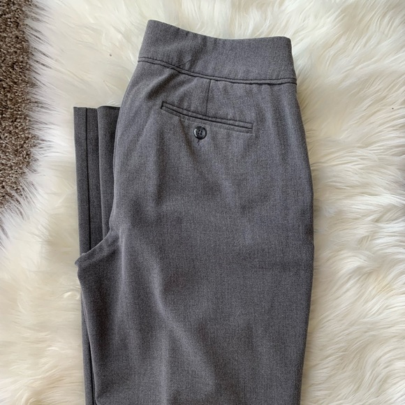 Women’s casual slacks - Grey size 8L - Picture 2 of 2